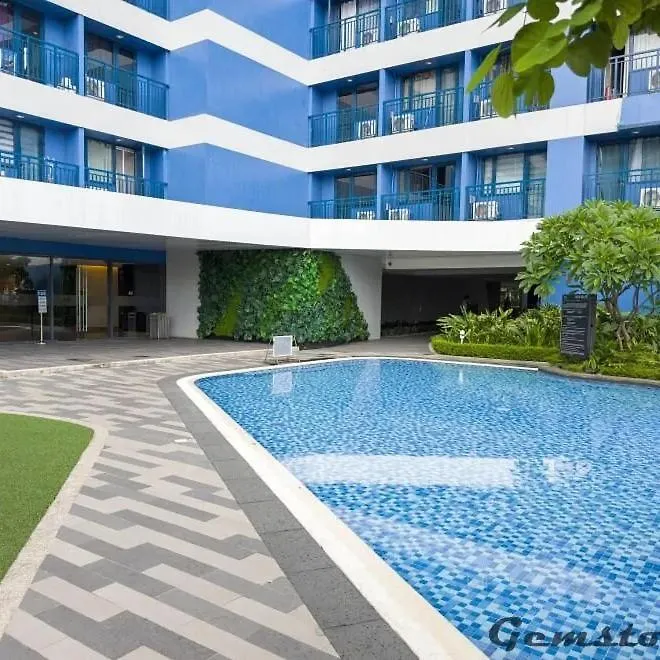 Apartment Cozy & Stylish Staycation And Netflix - Wifi And Pool Manila